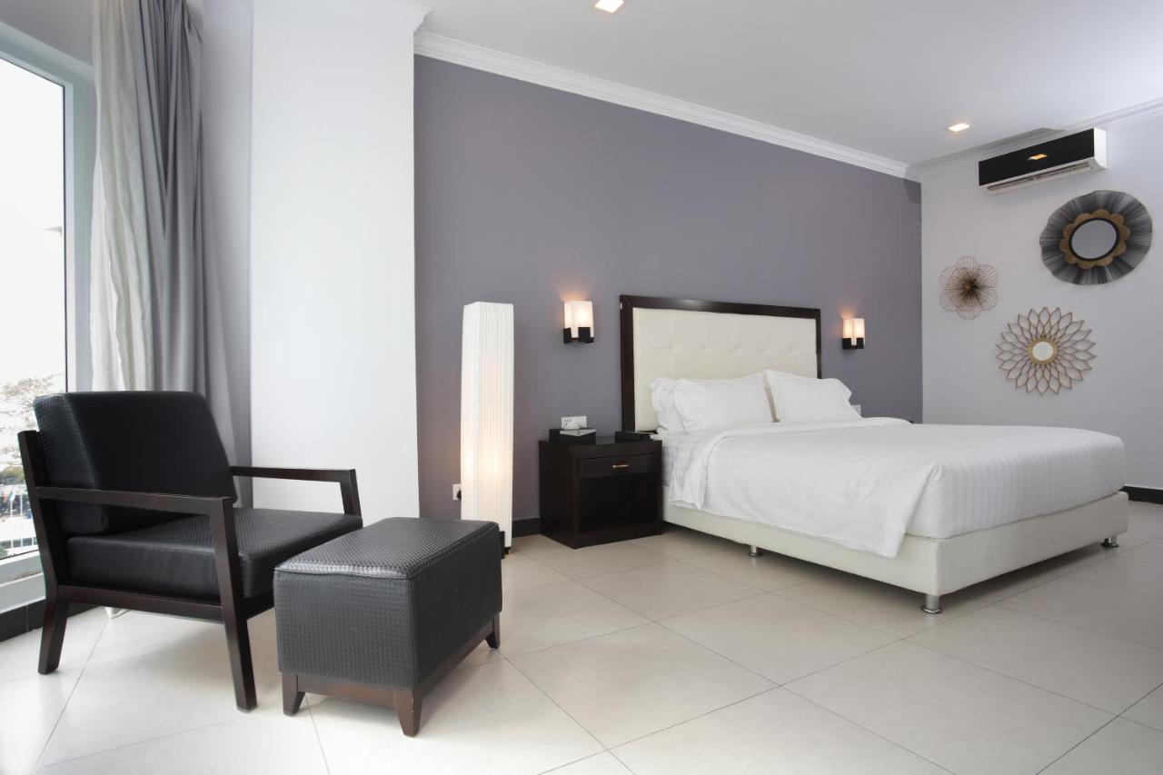 Queenco Hotel & Casino Σίχανουκβιλ Εξωτερικό φωτογραφία