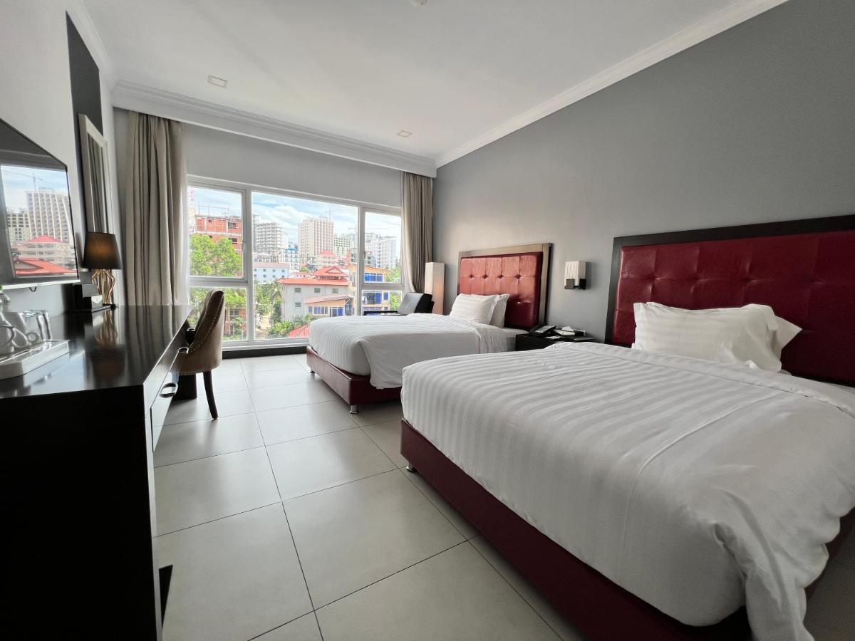 Queenco Hotel & Casino Σίχανουκβιλ Εξωτερικό φωτογραφία