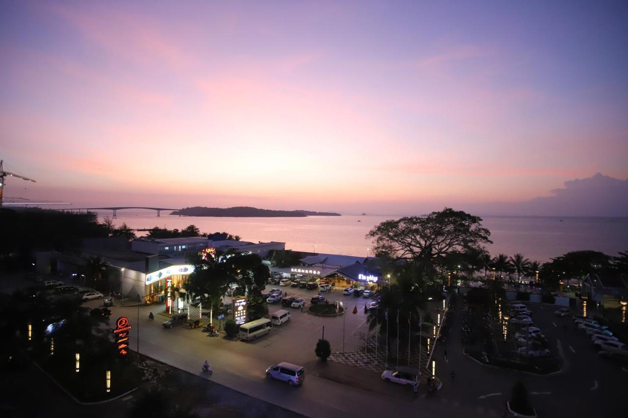 Queenco Hotel & Casino Σίχανουκβιλ Εξωτερικό φωτογραφία