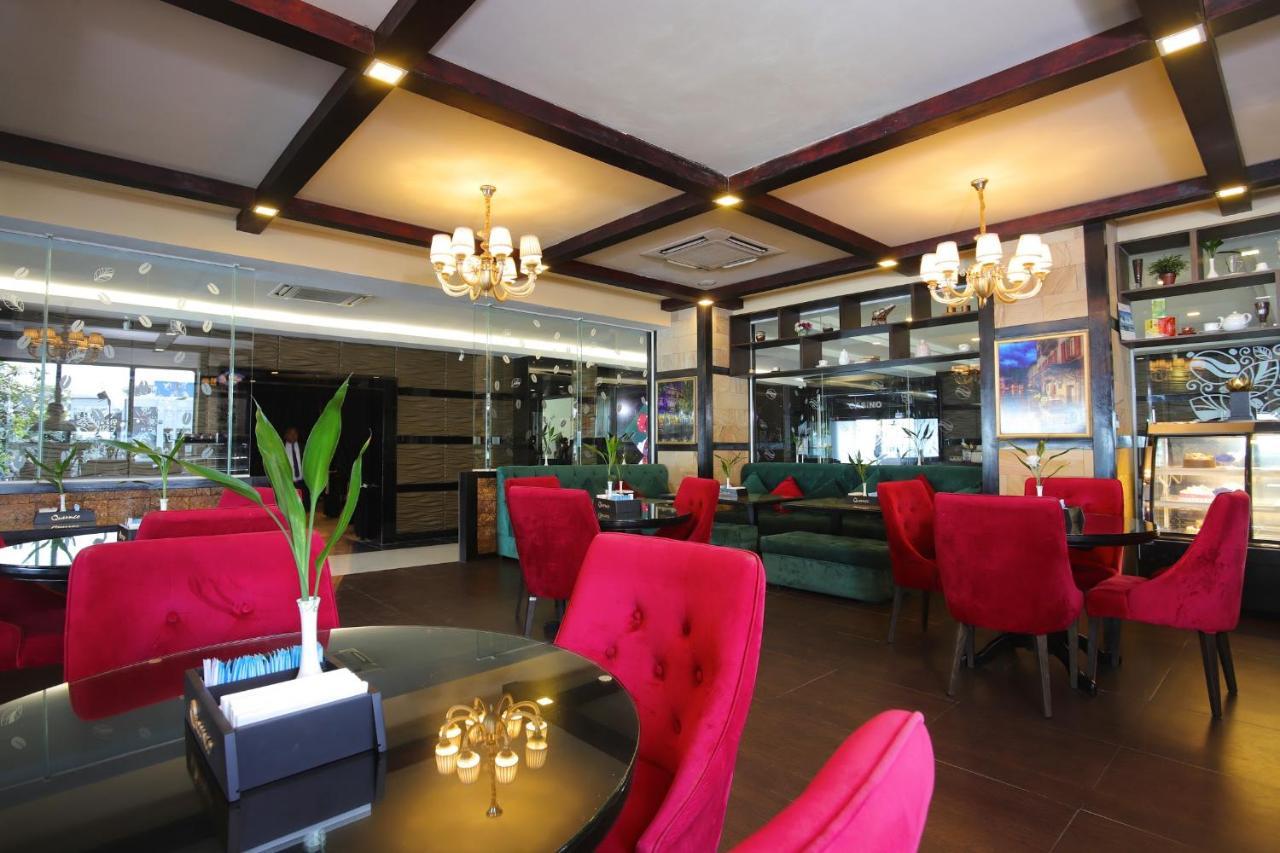 Queenco Hotel & Casino Σίχανουκβιλ Εξωτερικό φωτογραφία