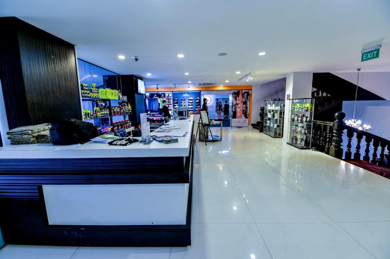 Queenco Hotel & Casino Σίχανουκβιλ Εξωτερικό φωτογραφία